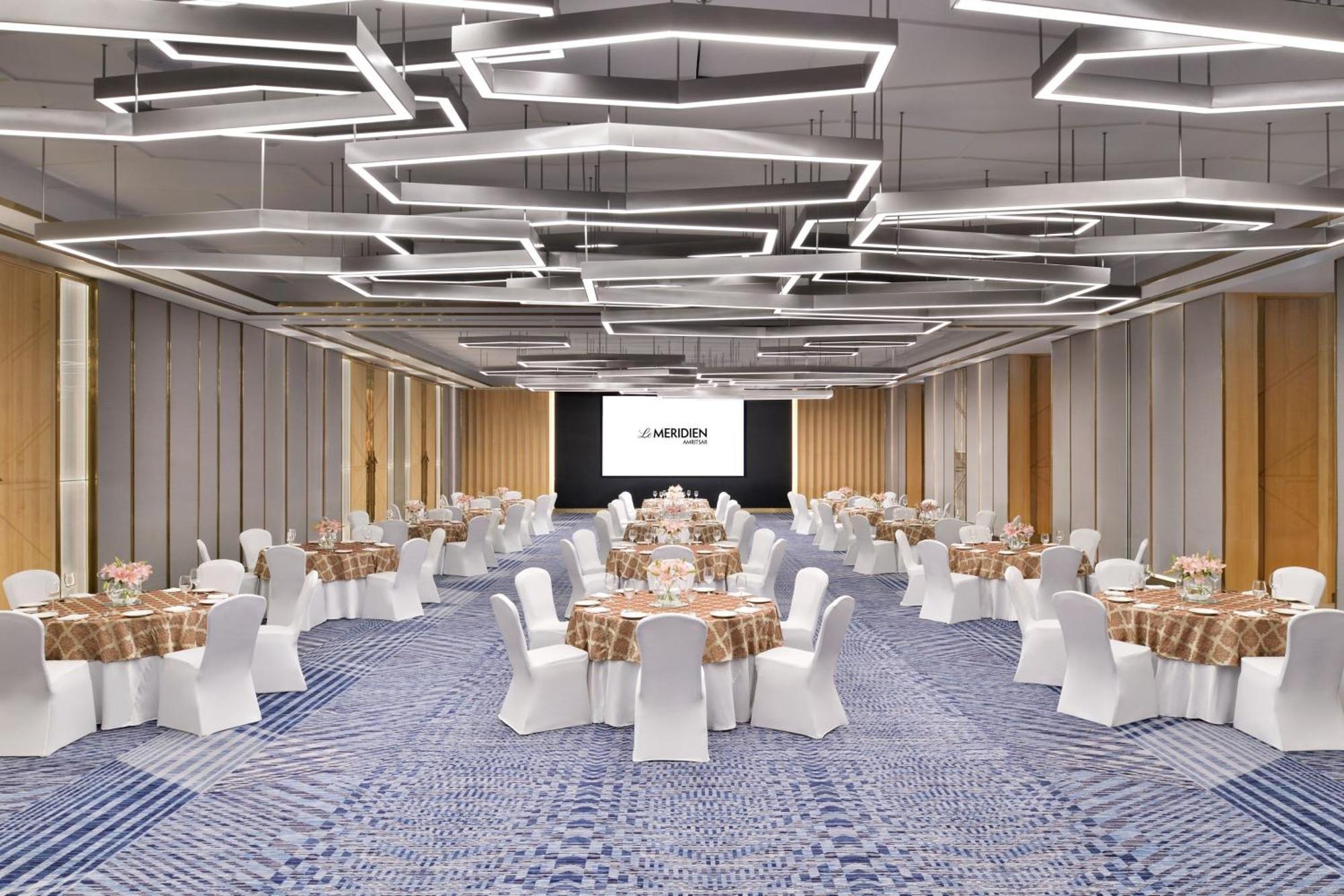 Le Meridien Amritsar Exterior photo